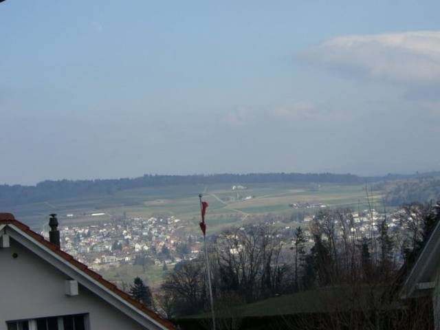 Helle Wohnung mit grossem Balkon — Bild 1 von 10